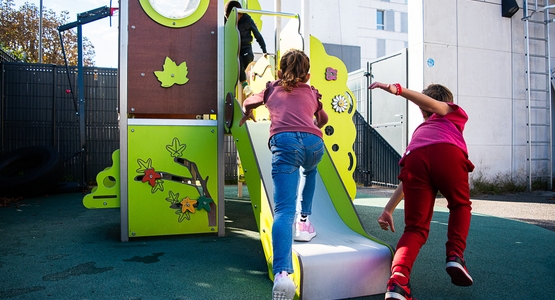 Les petits Blanc-Mesnilois ont profité d’une aire de jeux aménagée par la Ville, dans la caserne. 