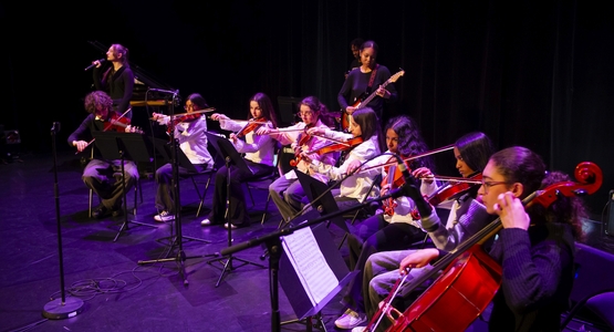 Sur des airs de violons.