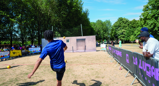 La Lucarne Mobile a fait l’unanimité, en pleine Coupe du monde de football. © Fabien Charlier