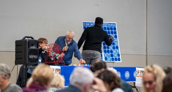 Les habitants ont profité d’un moment festif et convivial en jouant pour la bonne cause. 